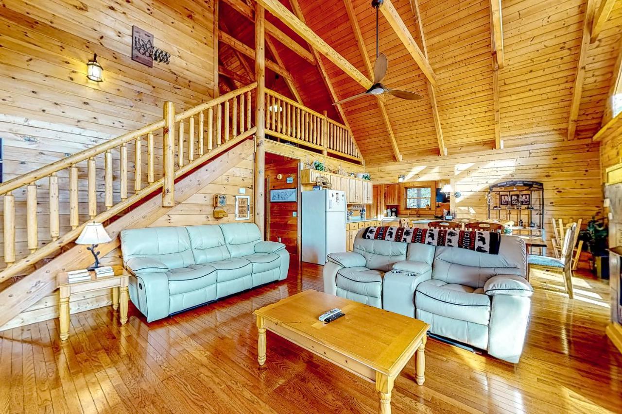 Lazy Bear Lodge Sevierville Exterior foto