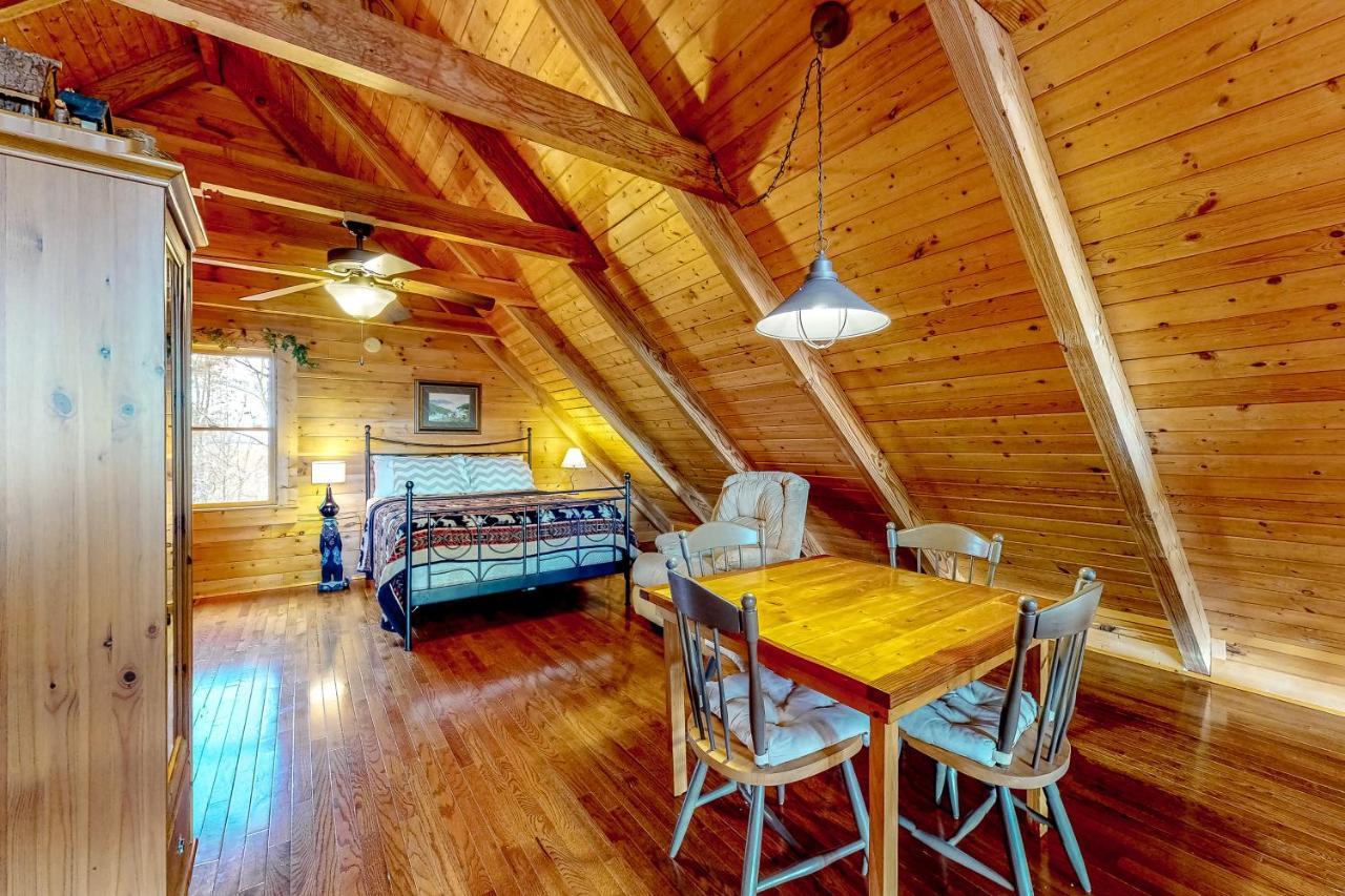 Lazy Bear Lodge Sevierville Exterior foto