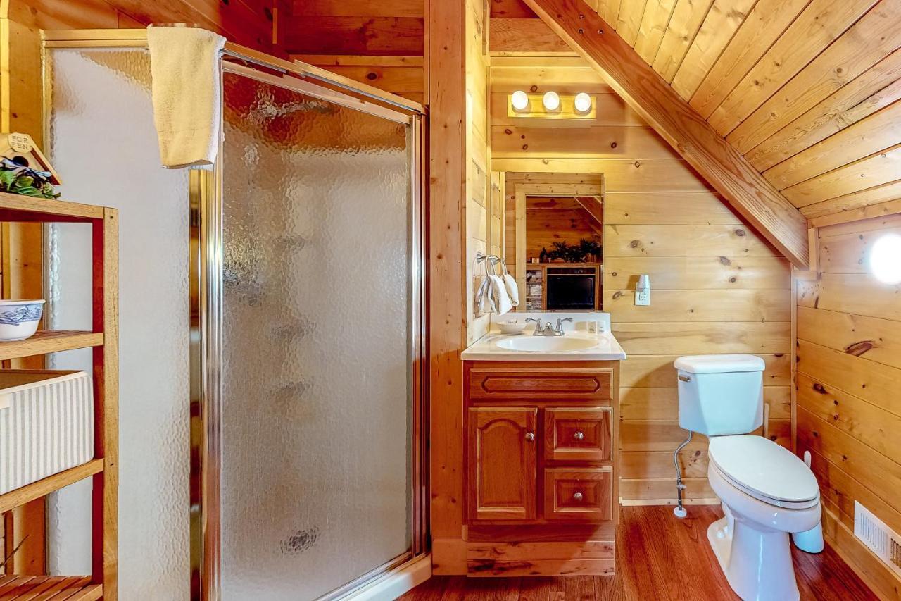 Lazy Bear Lodge Sevierville Exterior foto